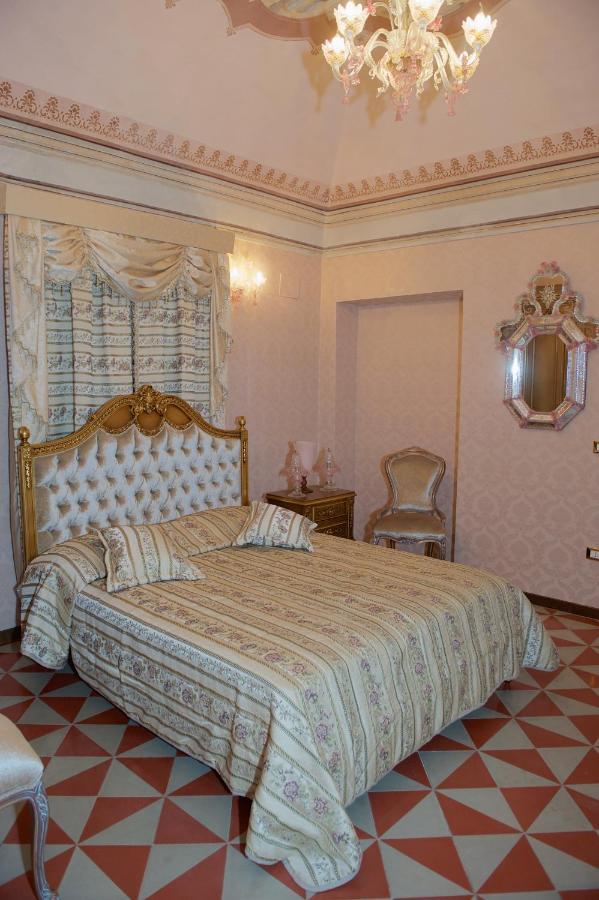Palazzo Tilli Casoli  Εξωτερικό φωτογραφία